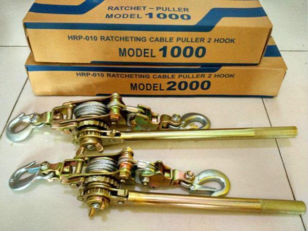 Các mẫu pa lăng lắc tay kéo cáp với kích thước và tải trọng khác nhau